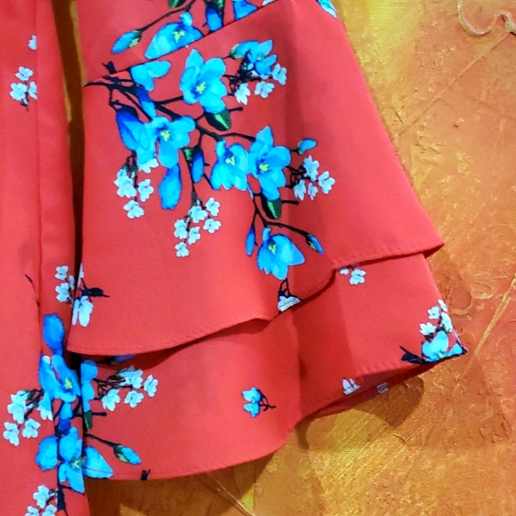 Divided floral Playsuit Romper - Picture 4 of 4